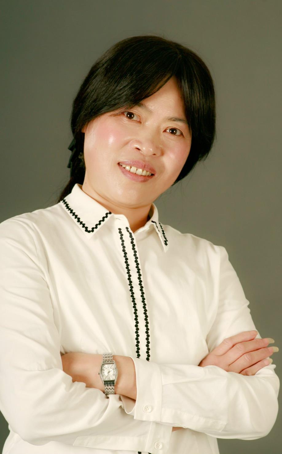 潘崇珍
