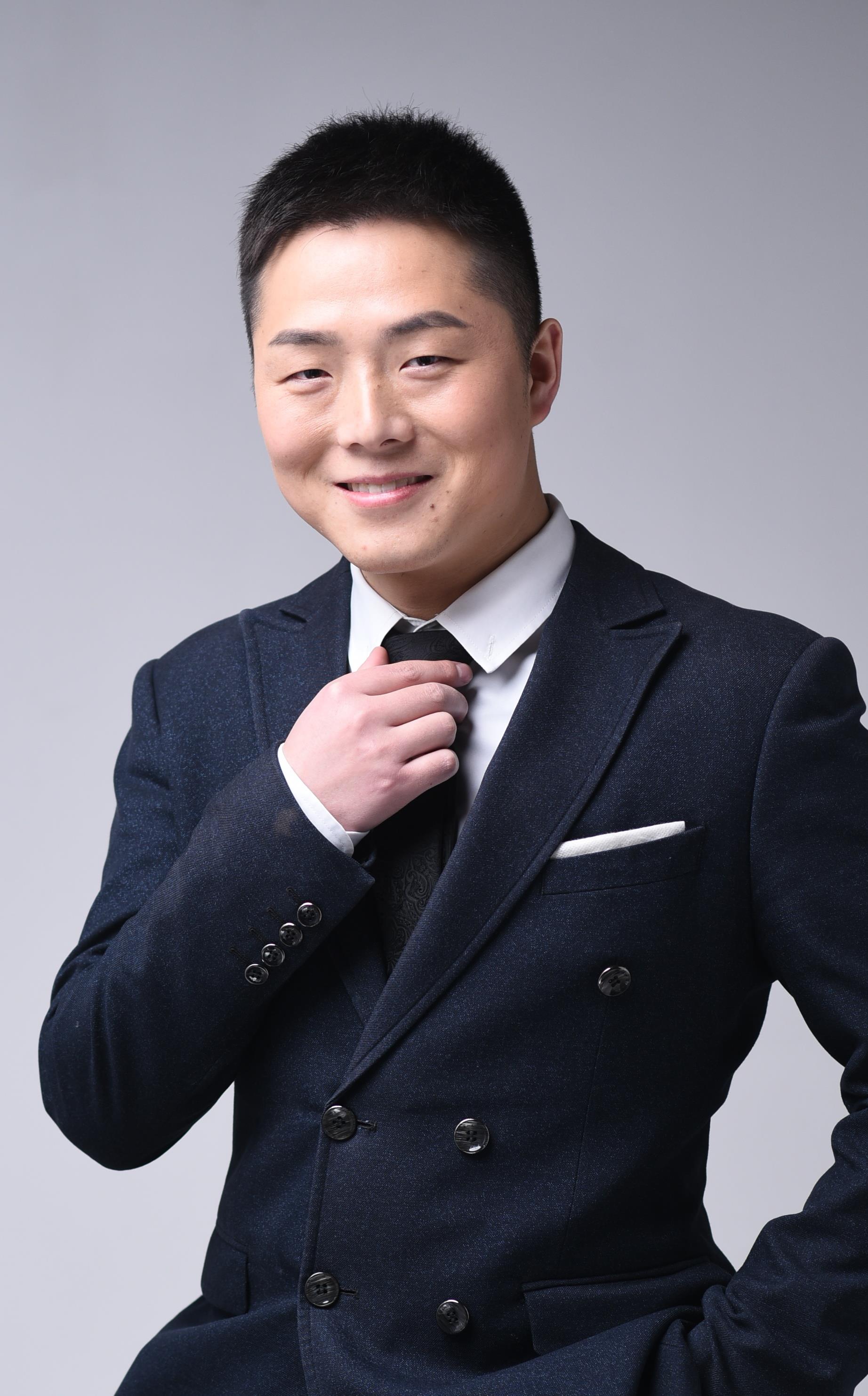 何文骏