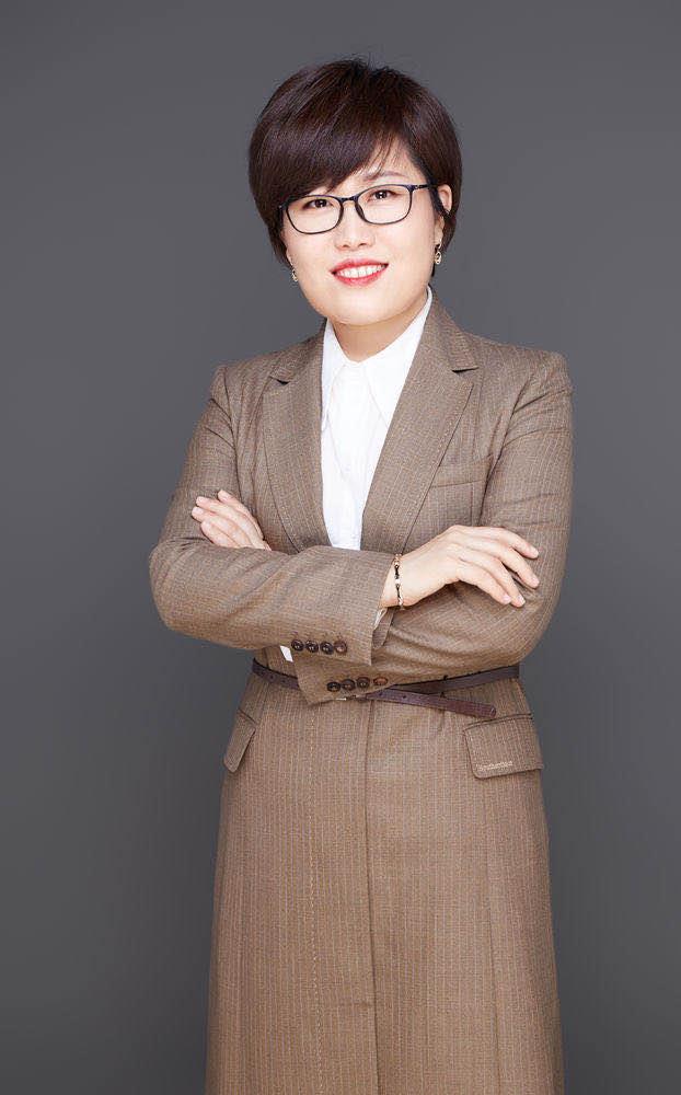 李英华