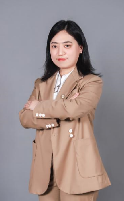 张璐