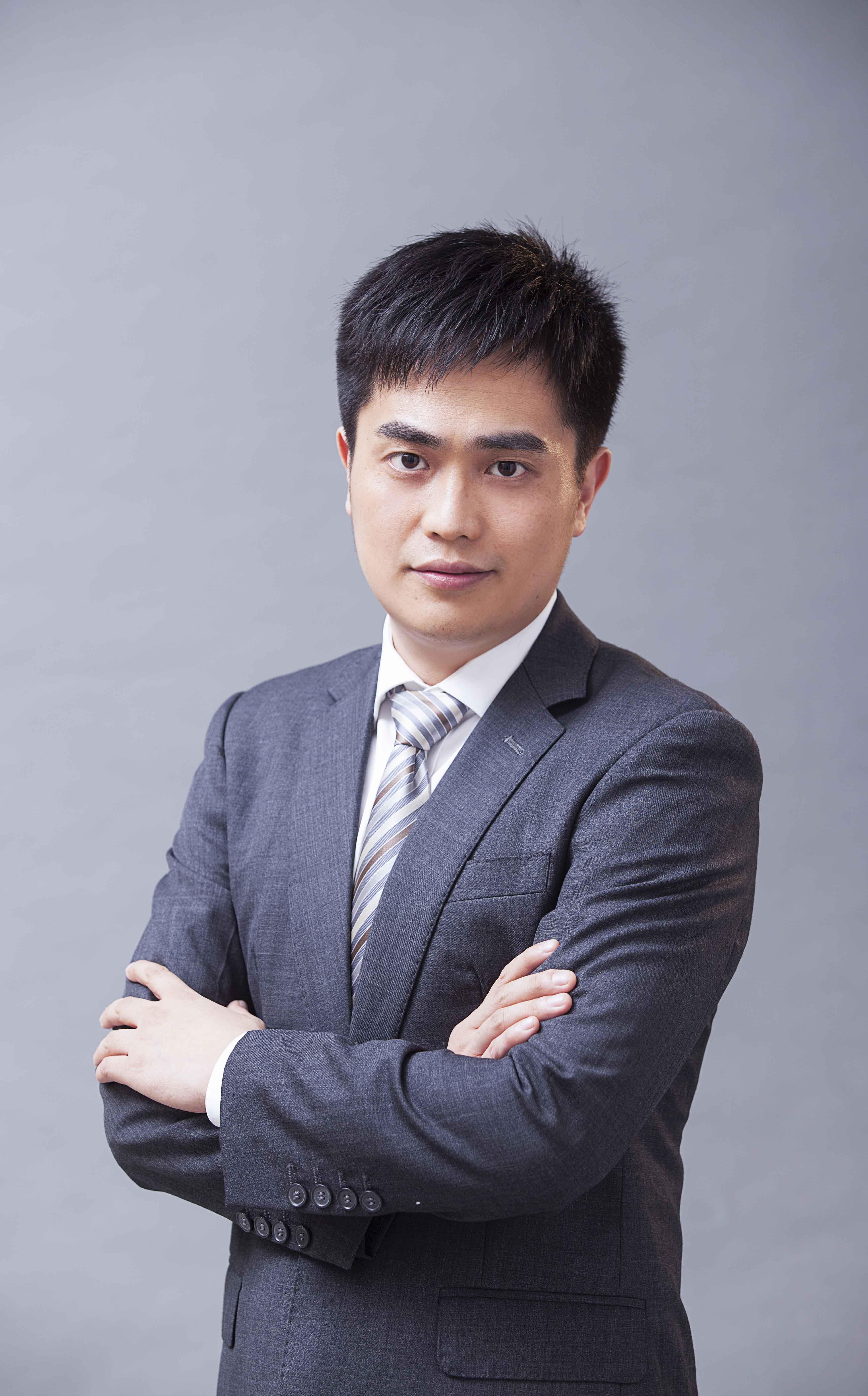 李强