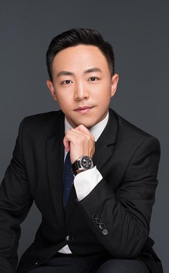 向海龙