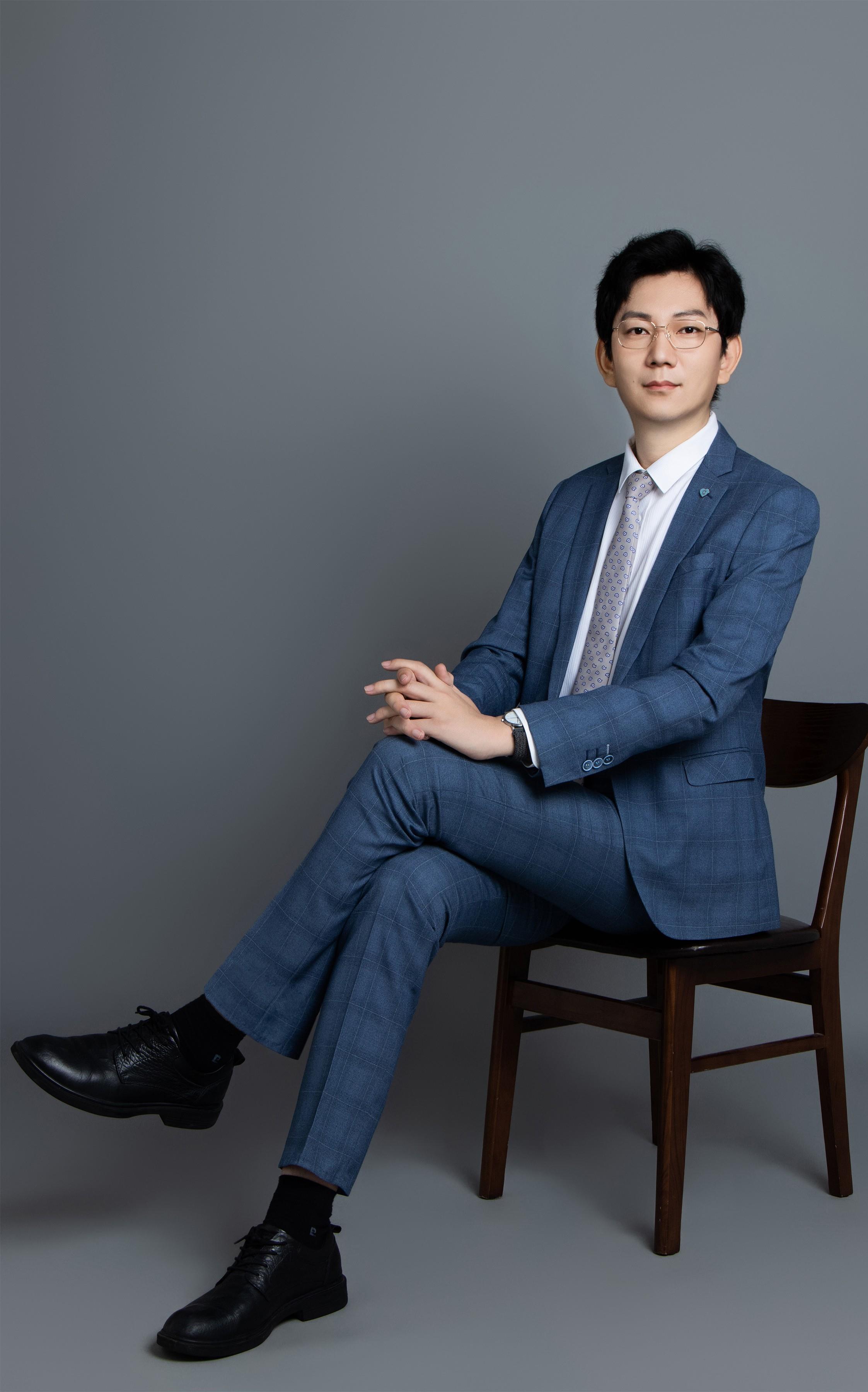 曲健维
