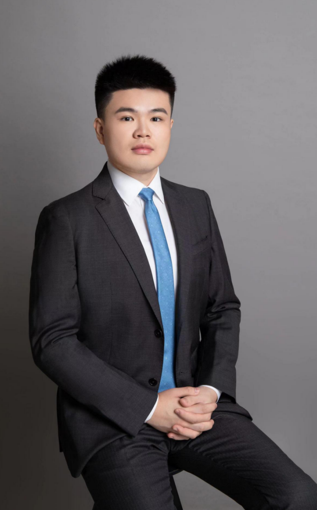 吴律宏