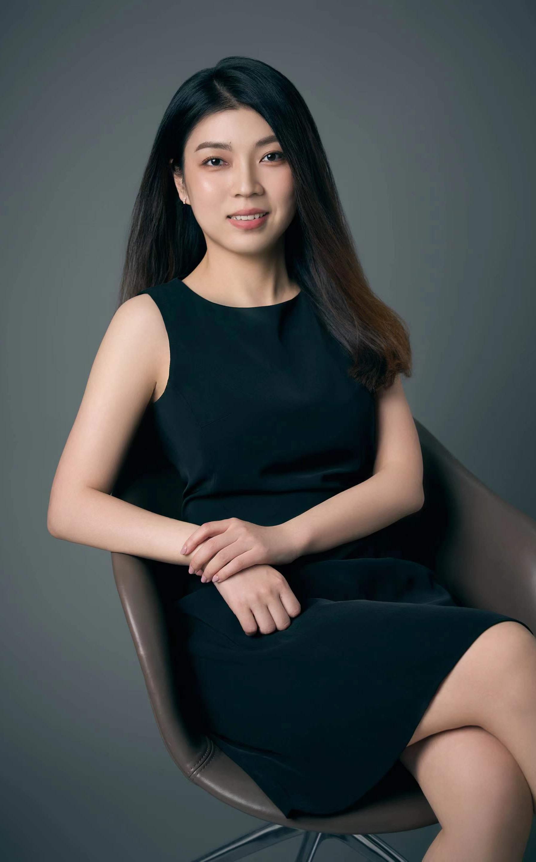 王妍
