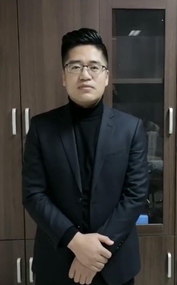 黄东