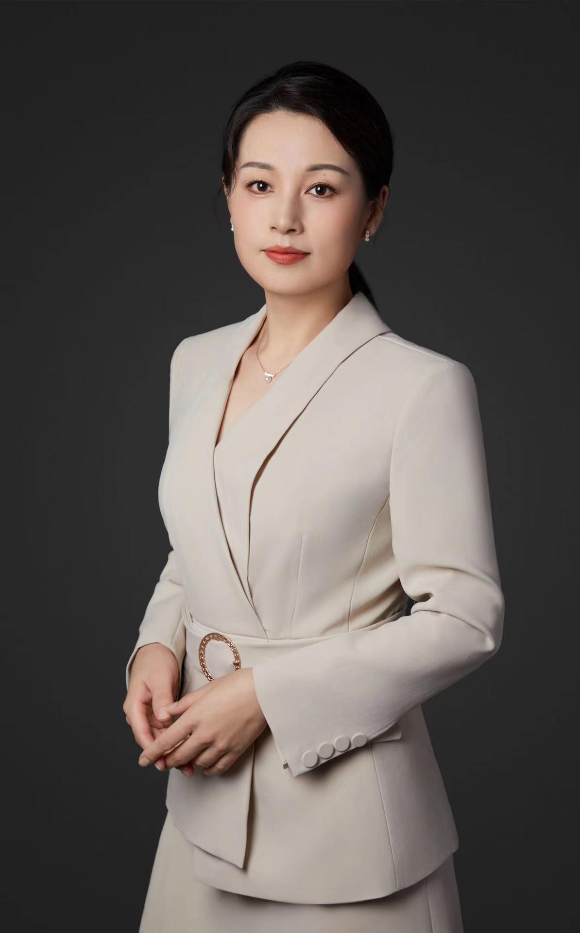 王晓霞