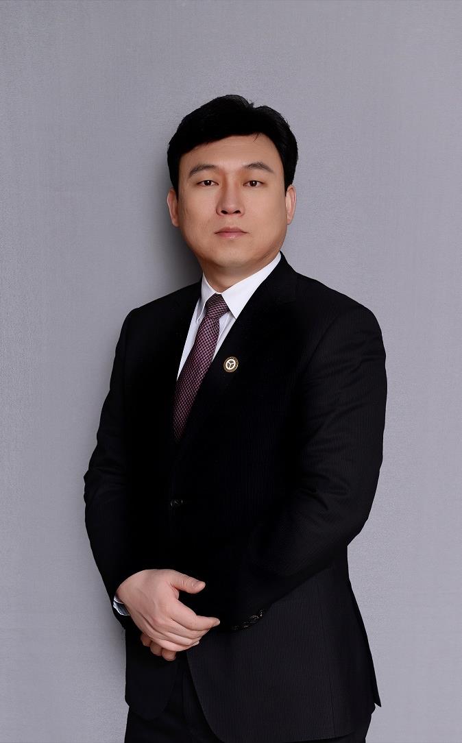 李明