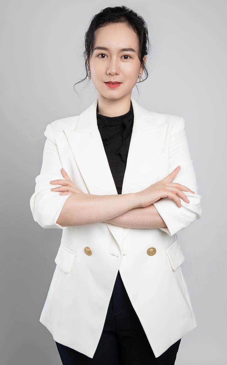 杨育