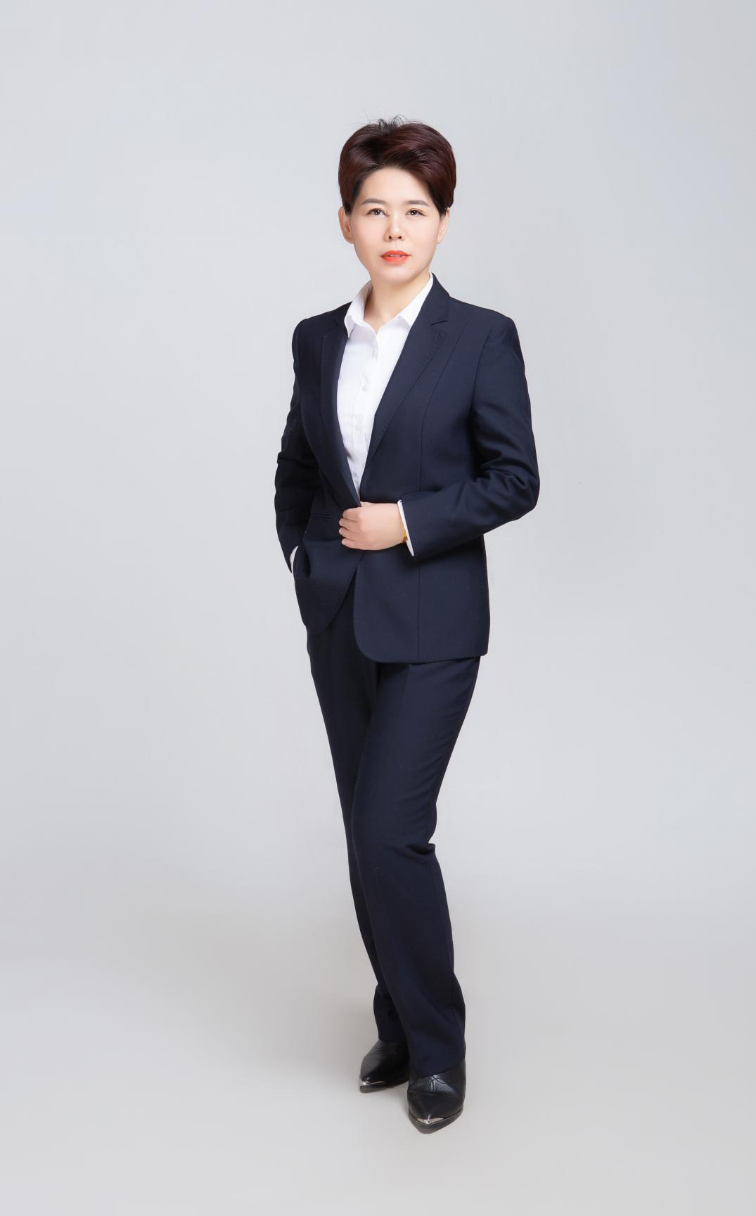 李艳