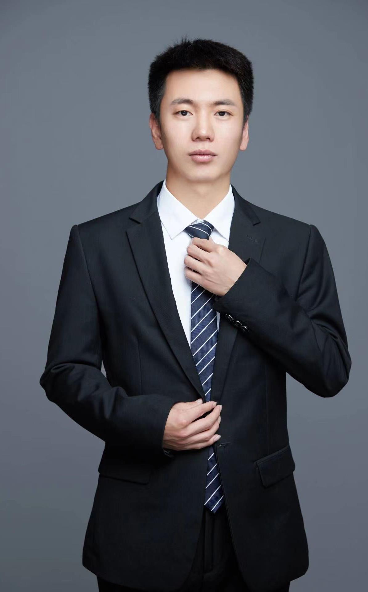 崔书新