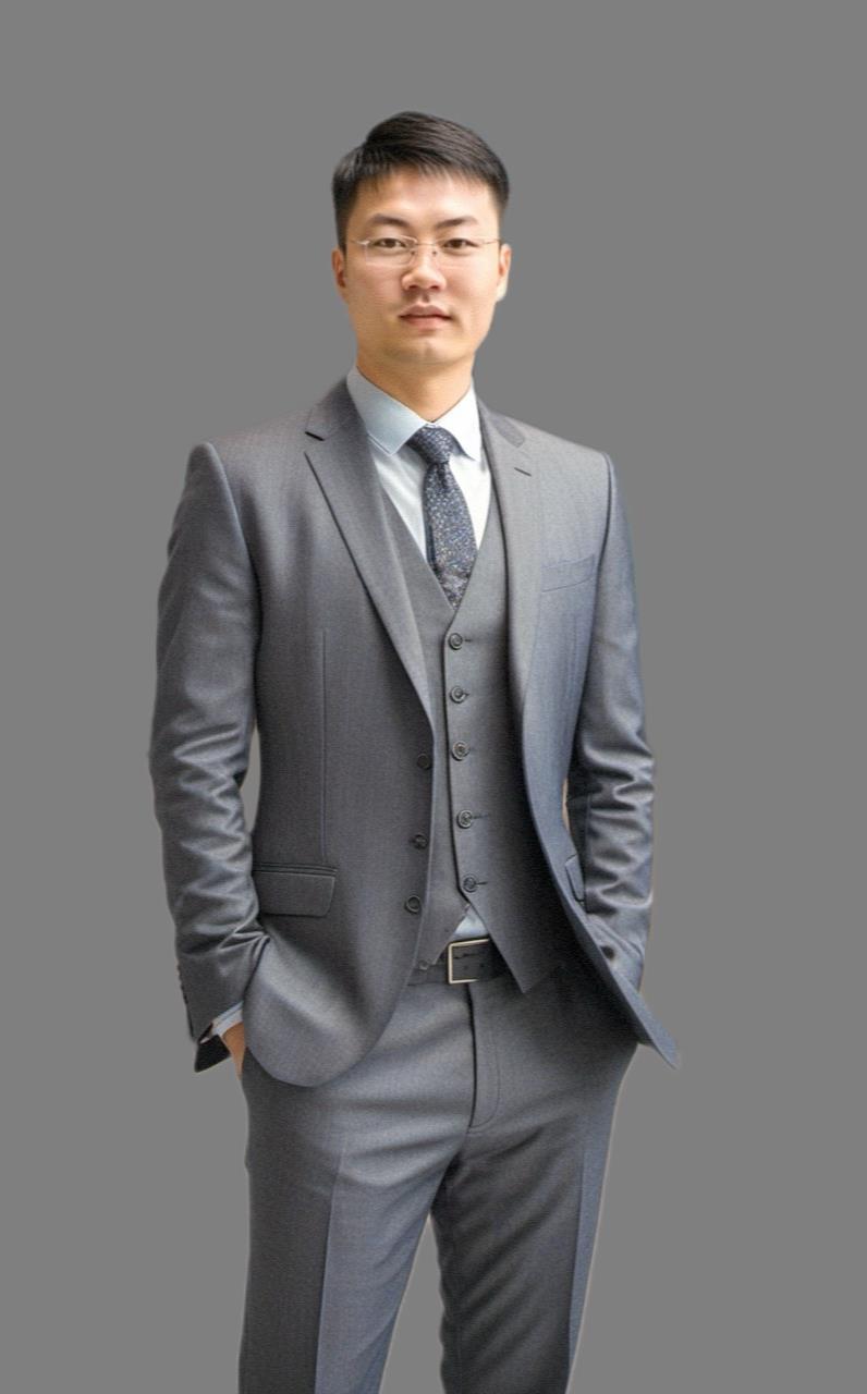 雷万里