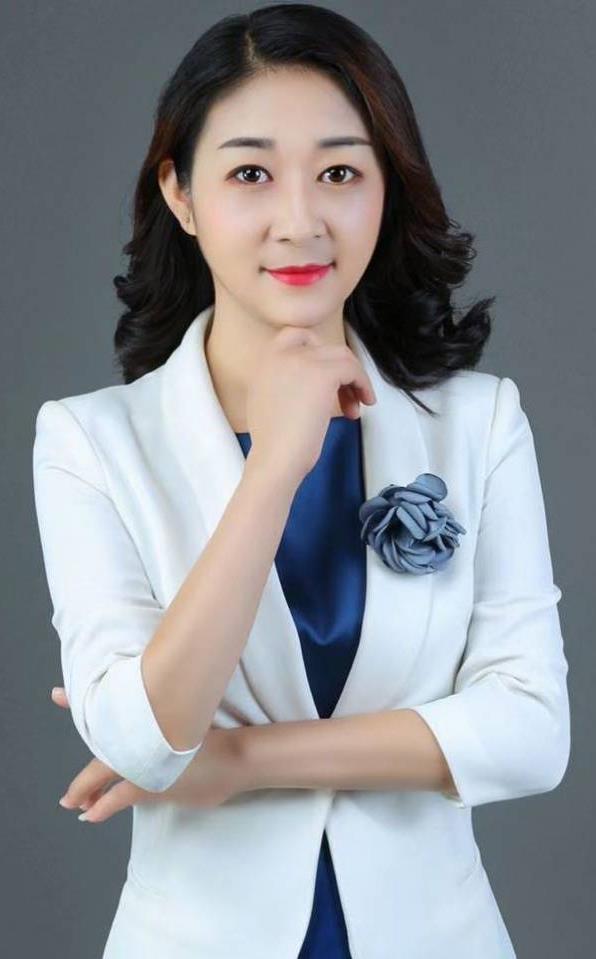 胡洁迎