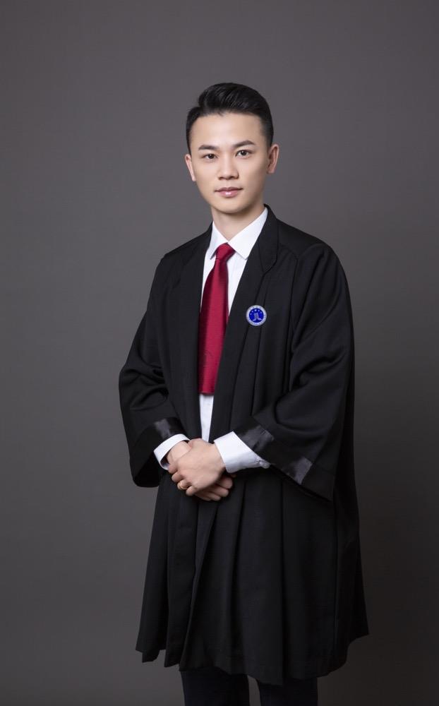 杨光