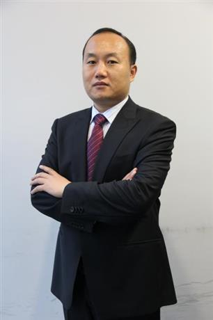 张玉刚