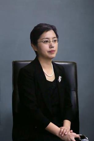 李华