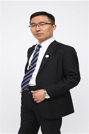贾一平
