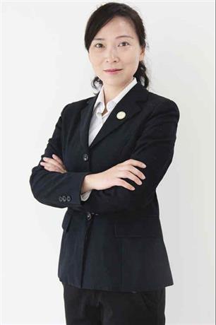 董傲霜