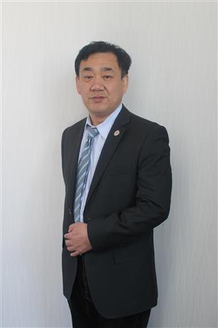 徐士臣